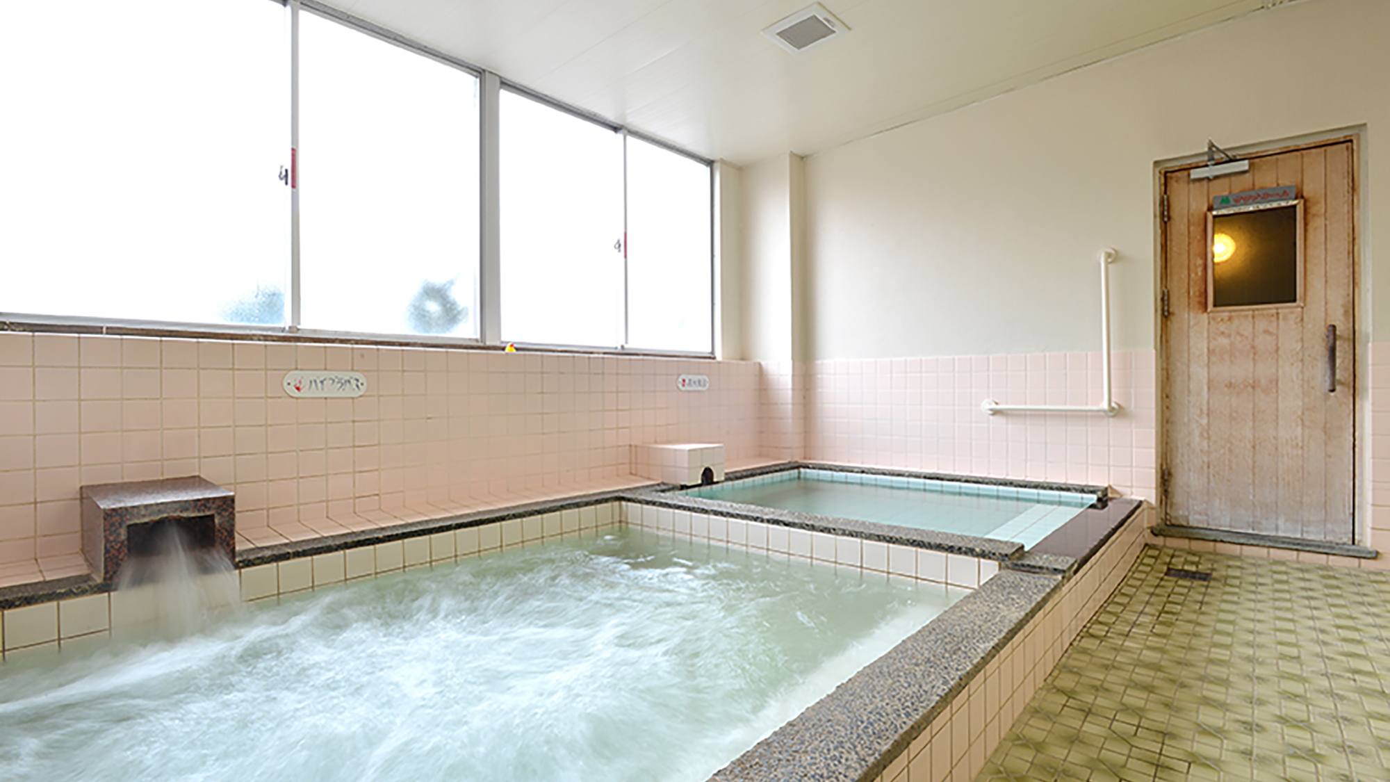 男性用大浴場