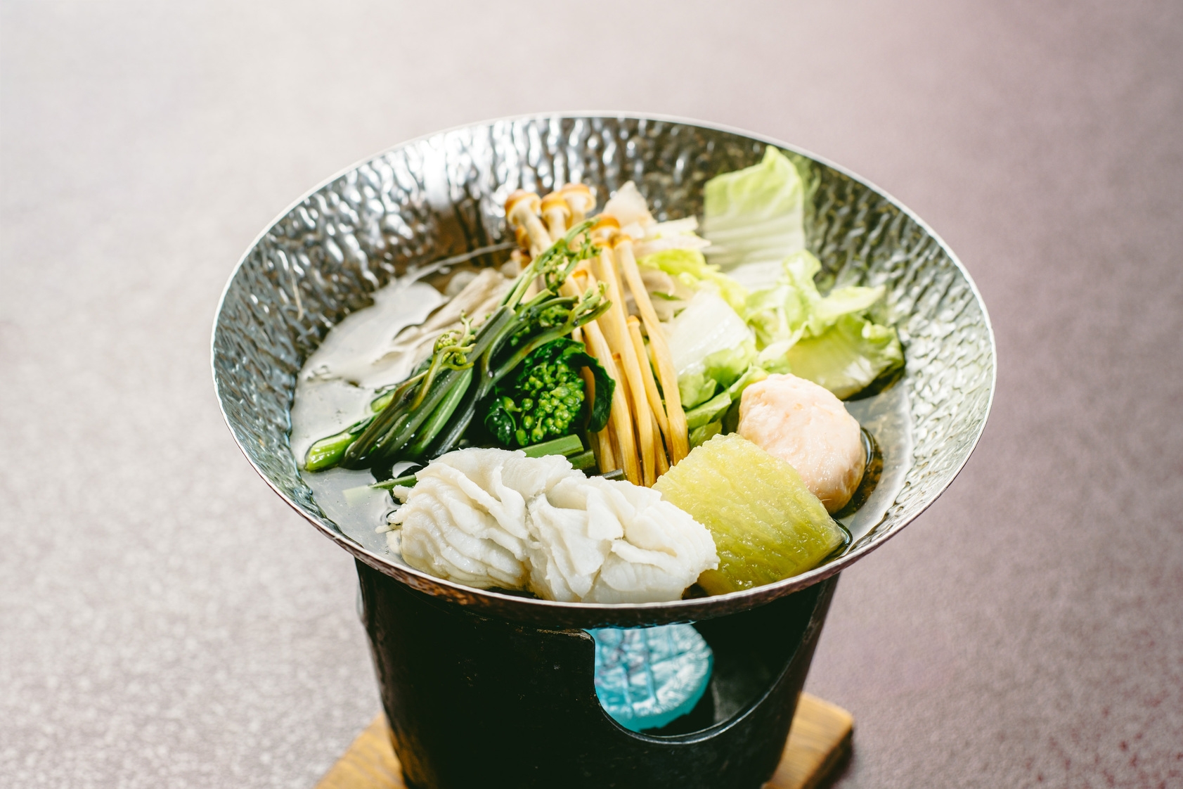 初夏〜初秋限定の特別料理　鮎の姿焼き・ハモ鍋・夏の冷製ポタージュ　【山形牛ステーキ付プラン】