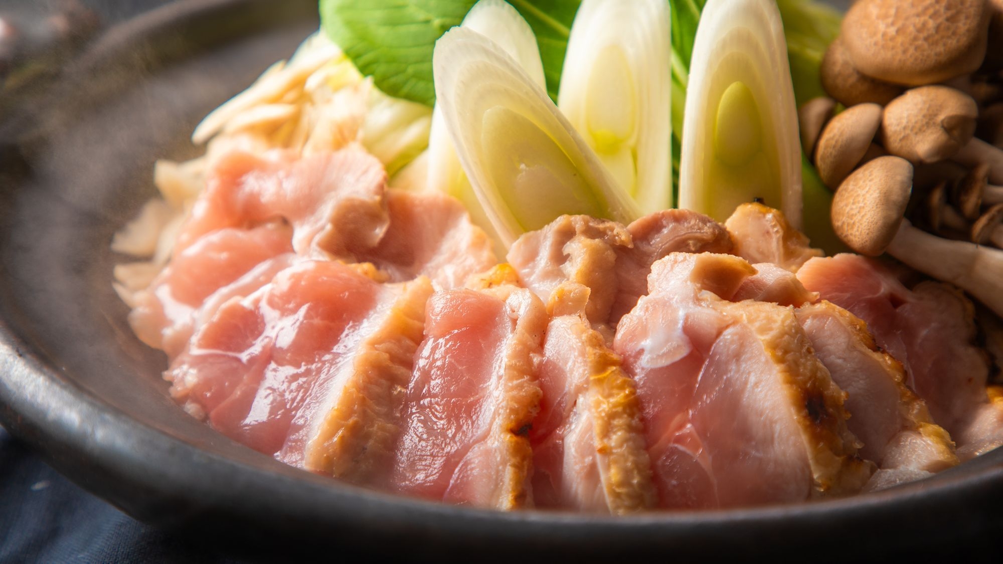 【大分郷土会席】地魚船盛×大分県産鶏鍋を味わう｜別府名物も満喫＜1泊2食＞ひょうたん温泉券付