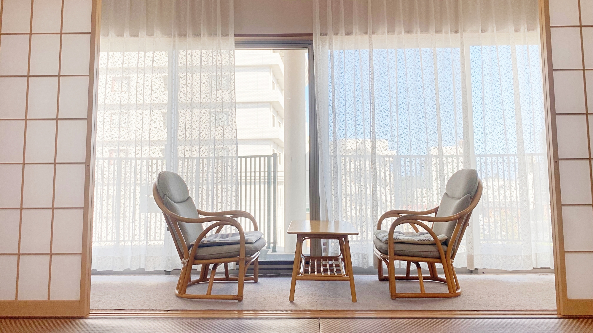 *【お部屋一例】広々とした間取りでゆったりとおくつろぎくださいませ。