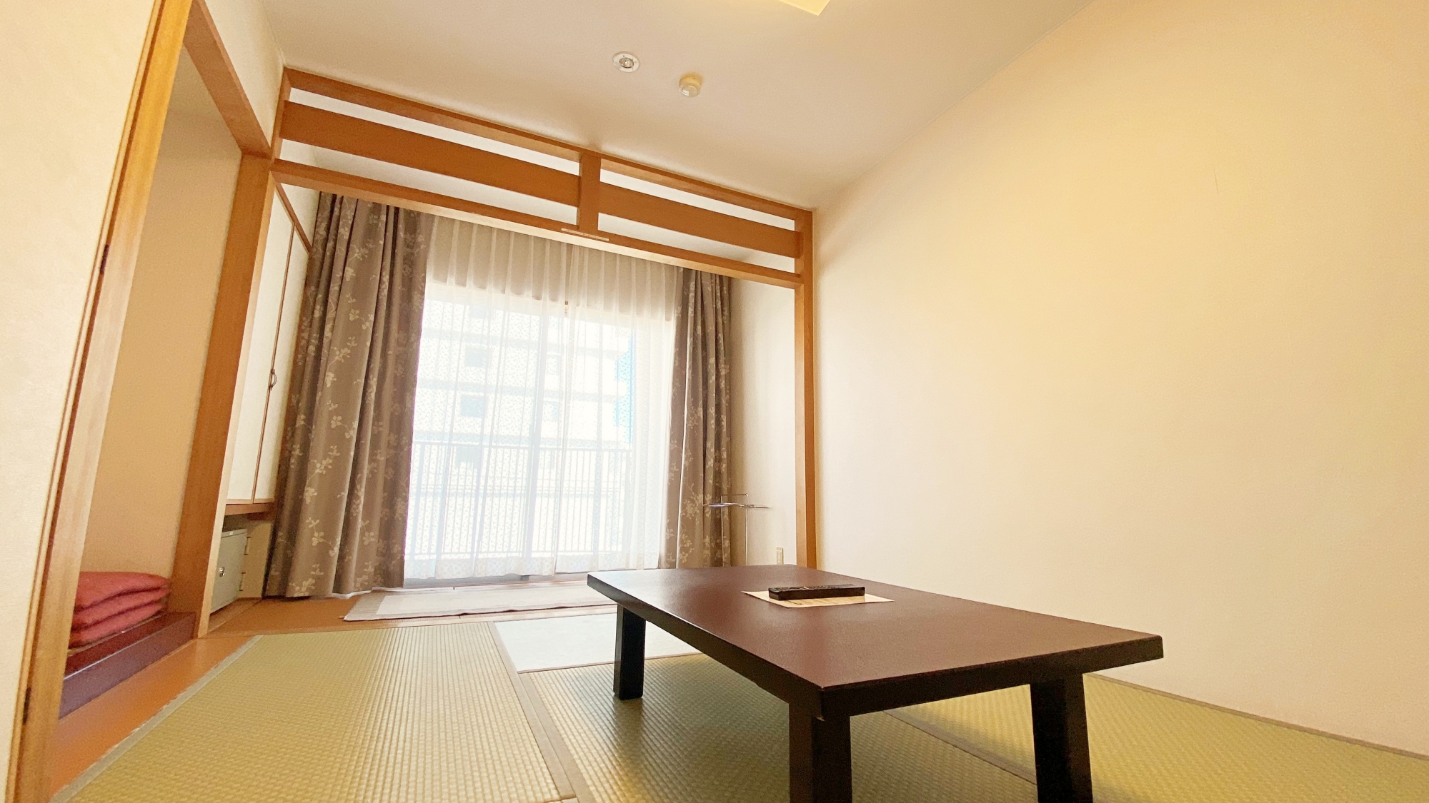 *【お部屋一例】6畳のお部屋。1～2名様に最適です。