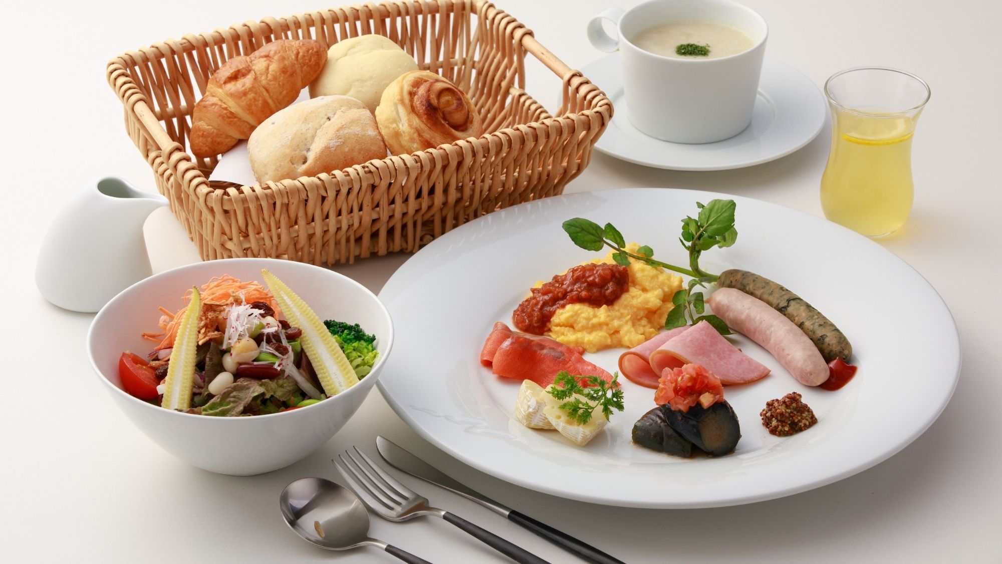■洋朝食 　※イメージです