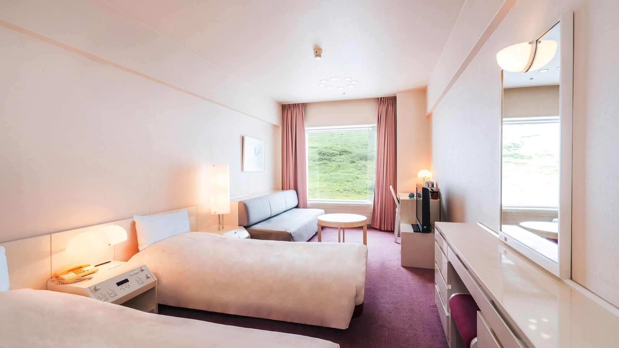 6号館ツインA禁煙(ゲレンデビュー)ソファーベッドのご使用で、3名さままでご利用可能。