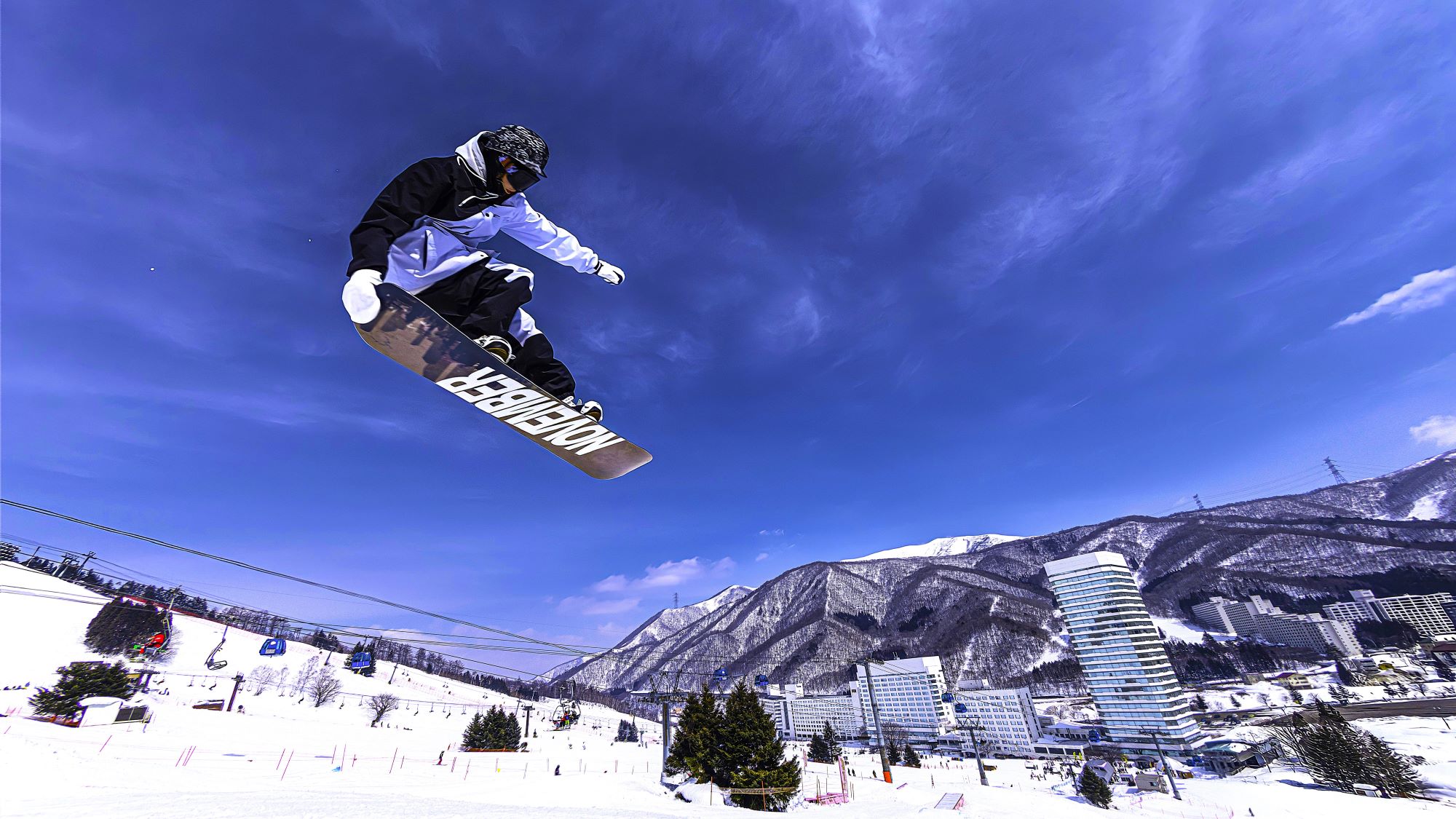 世界は、私だけのステージだ。重力からの解放。