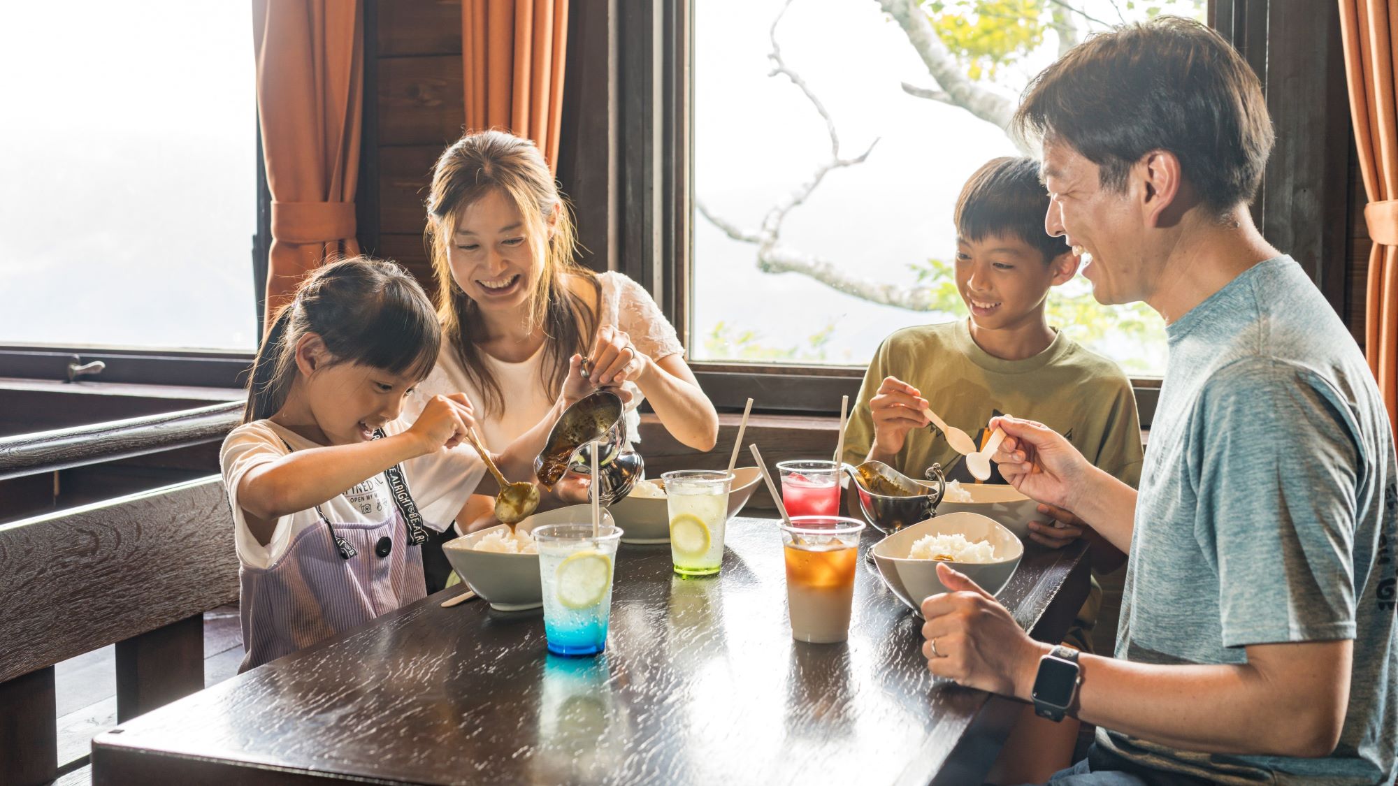 「レストランプリンス」カジュアルなレストランでひといき