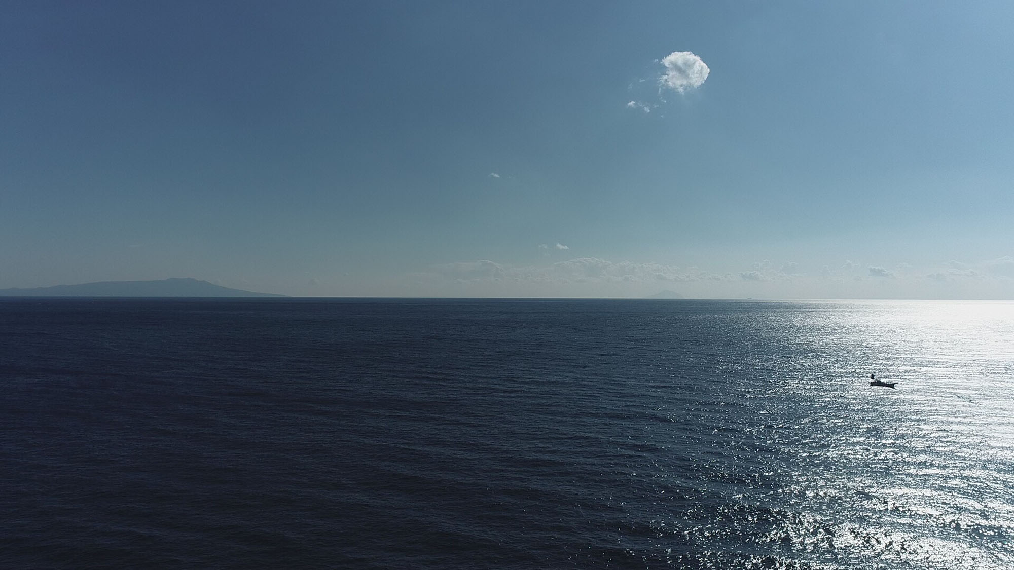 夏には海水浴も*