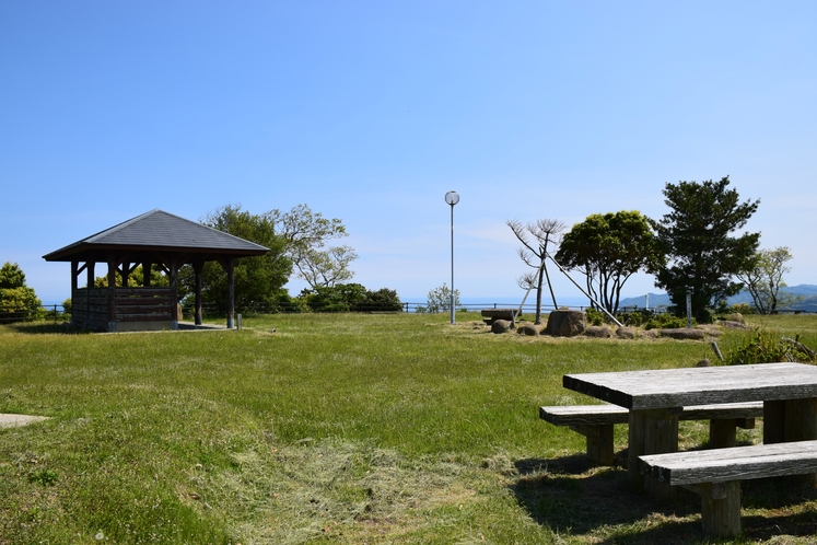 権現山山頂公園