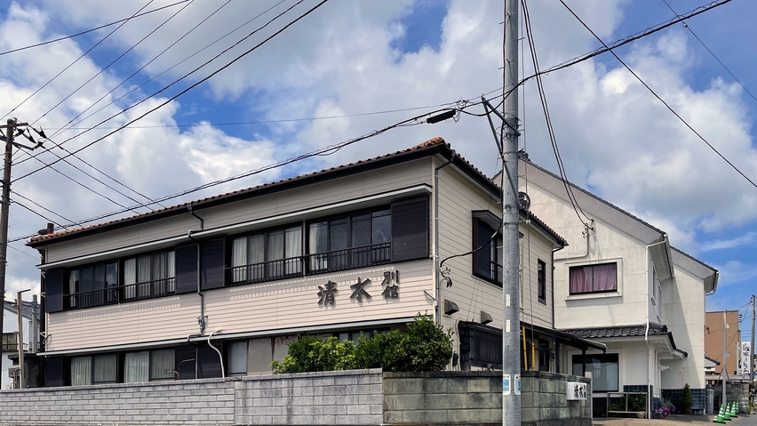 お食事は自由に！海の見えるお部屋でゆったり♪【素泊まり】