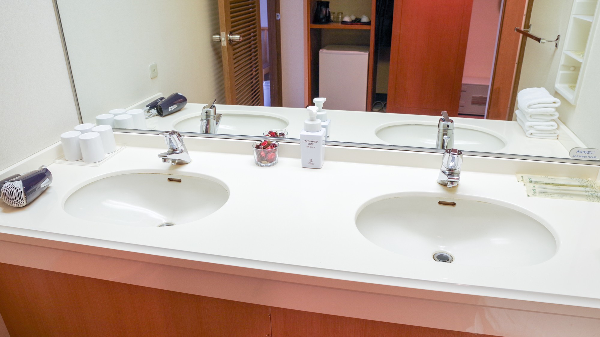 【本館ファミリールーム】洗面