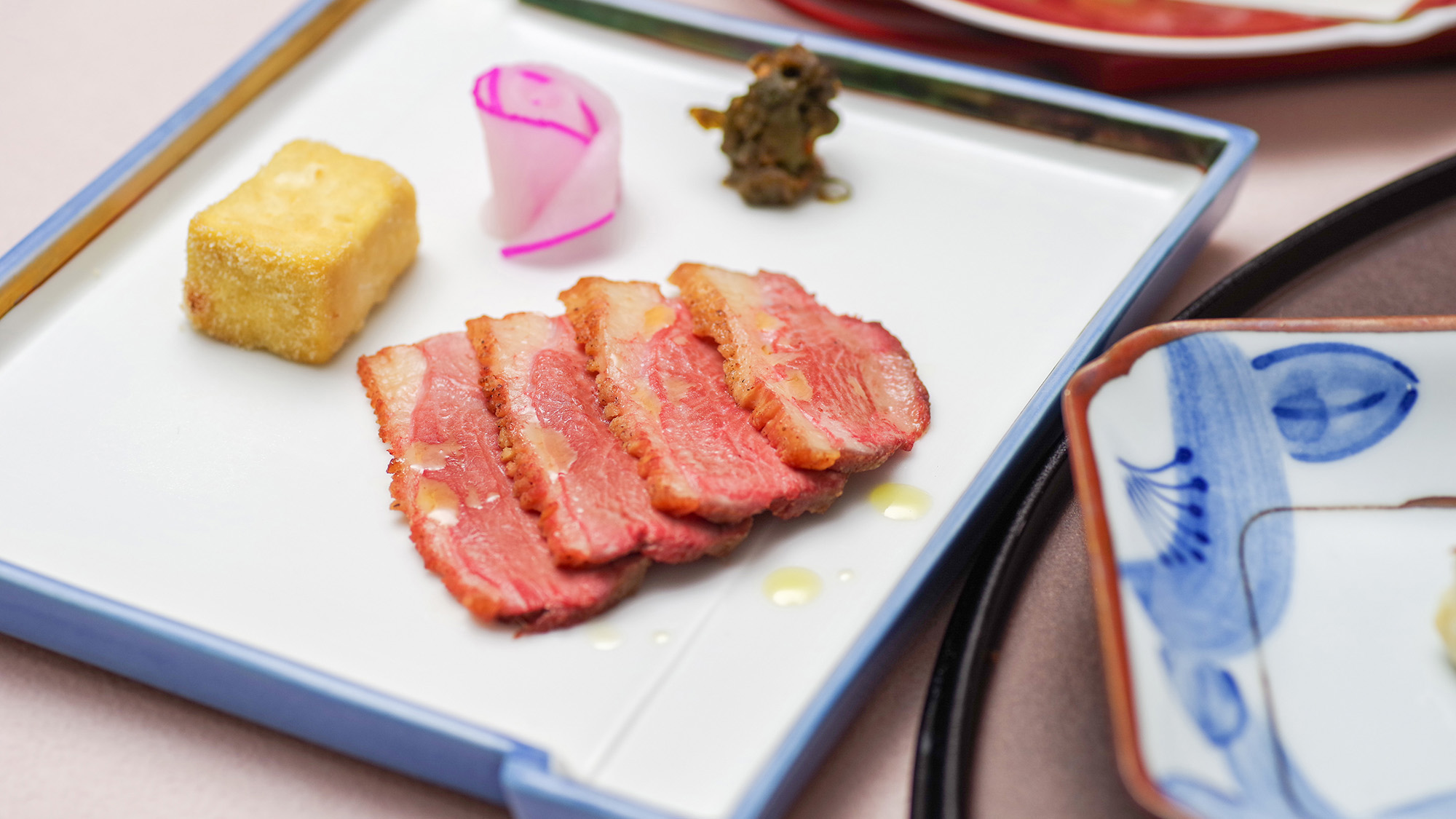 【万座会席】春メニュー／鴨肉のロースト　ふき味噌添え
