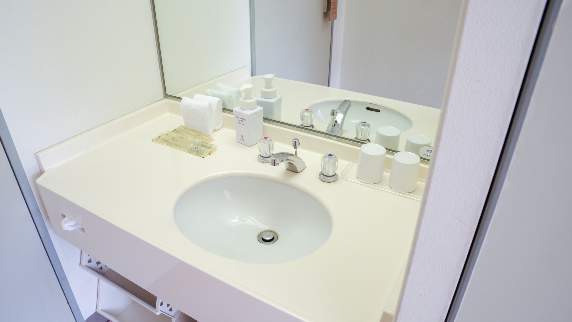 【南館ツインルーム】洗面台