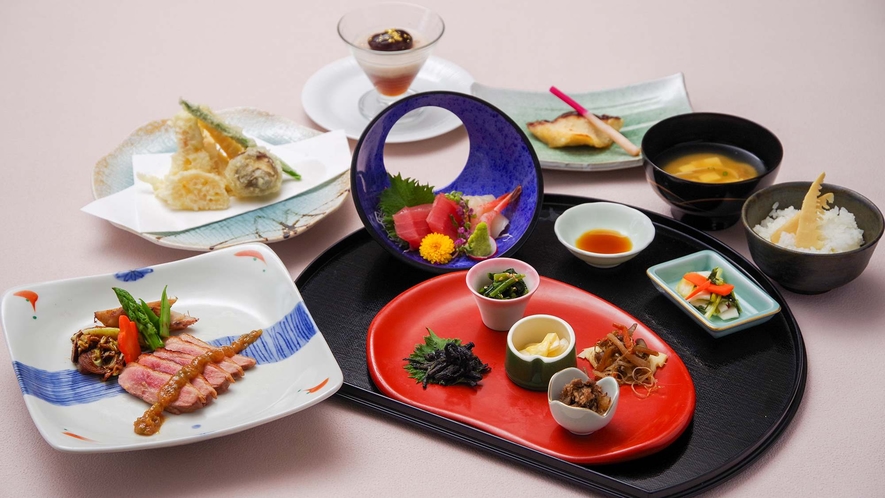 【万座会席】季節の食材を取り入れた日本料理　※イメージ