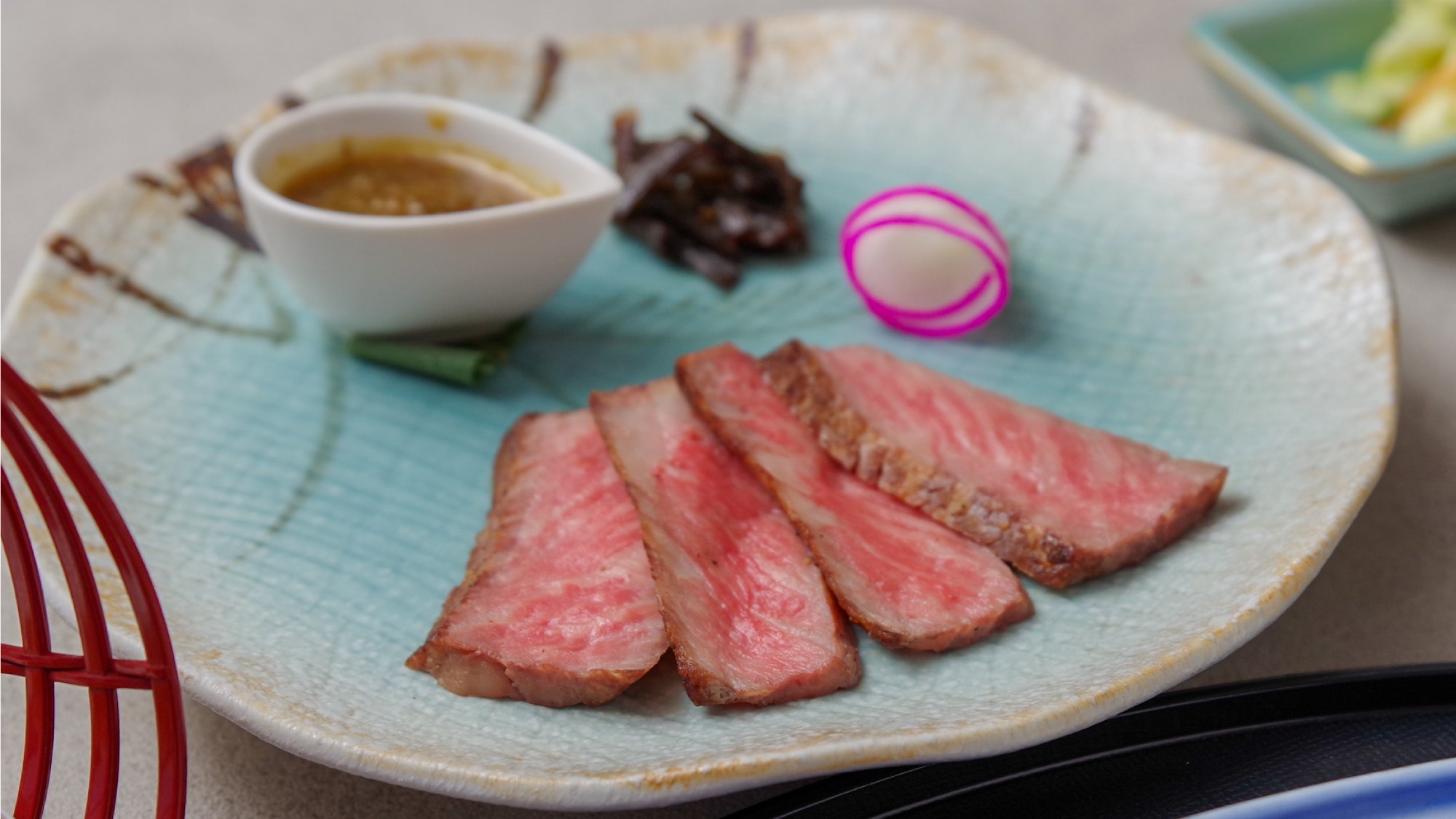 【万座会席】（4/4～）上州牛の炙り焼き　蕗味噌ソース添え