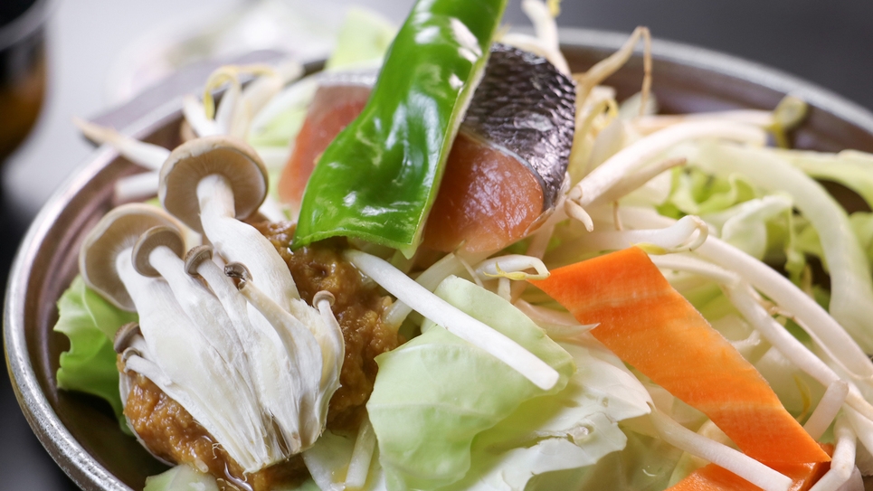 【朝食付き】地元食材で朝から元気！爽やかな朝日で目覚める心地よい旅を♪チェックイン21時までOK◎