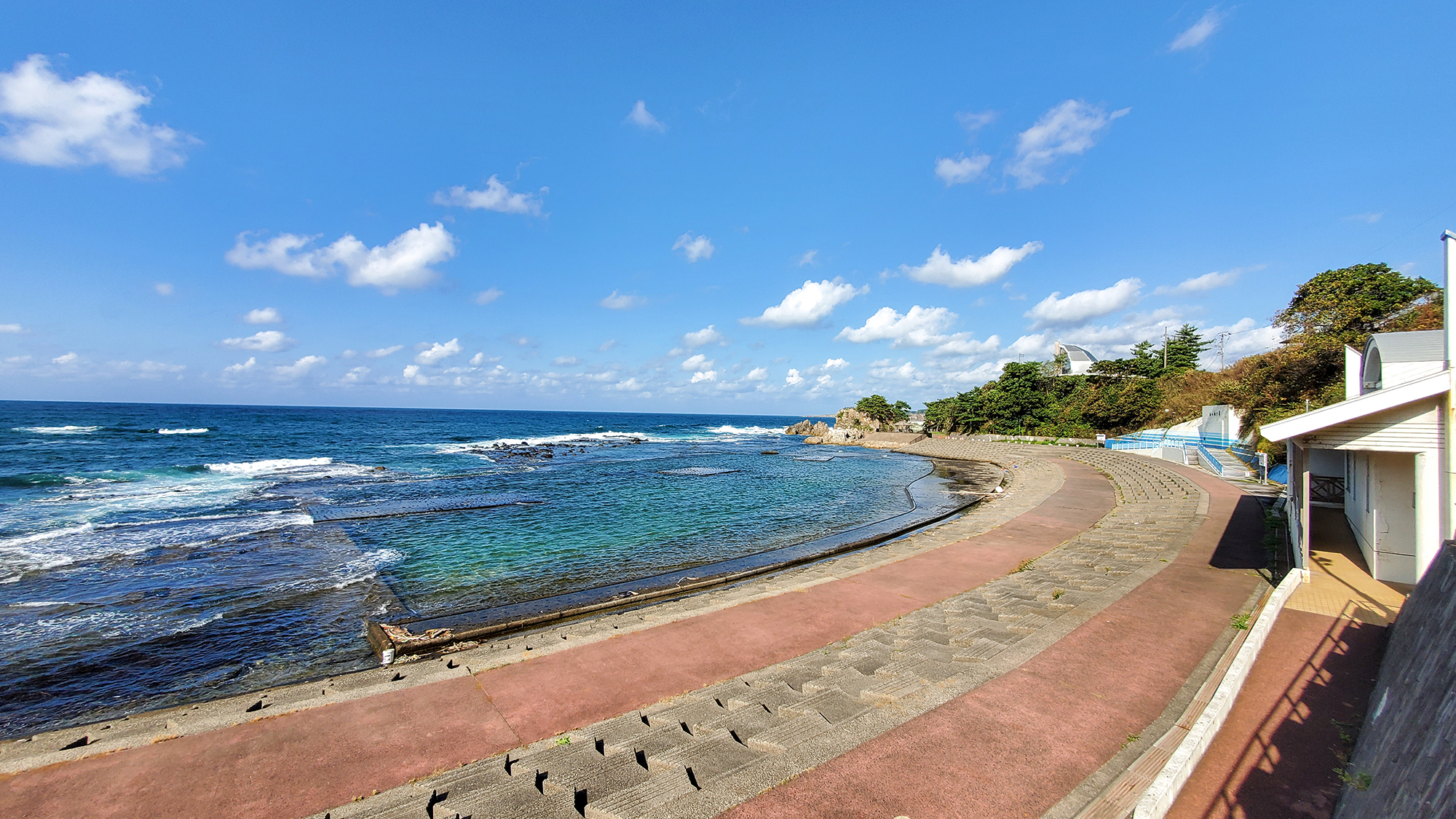 #岡崎天然海水プール