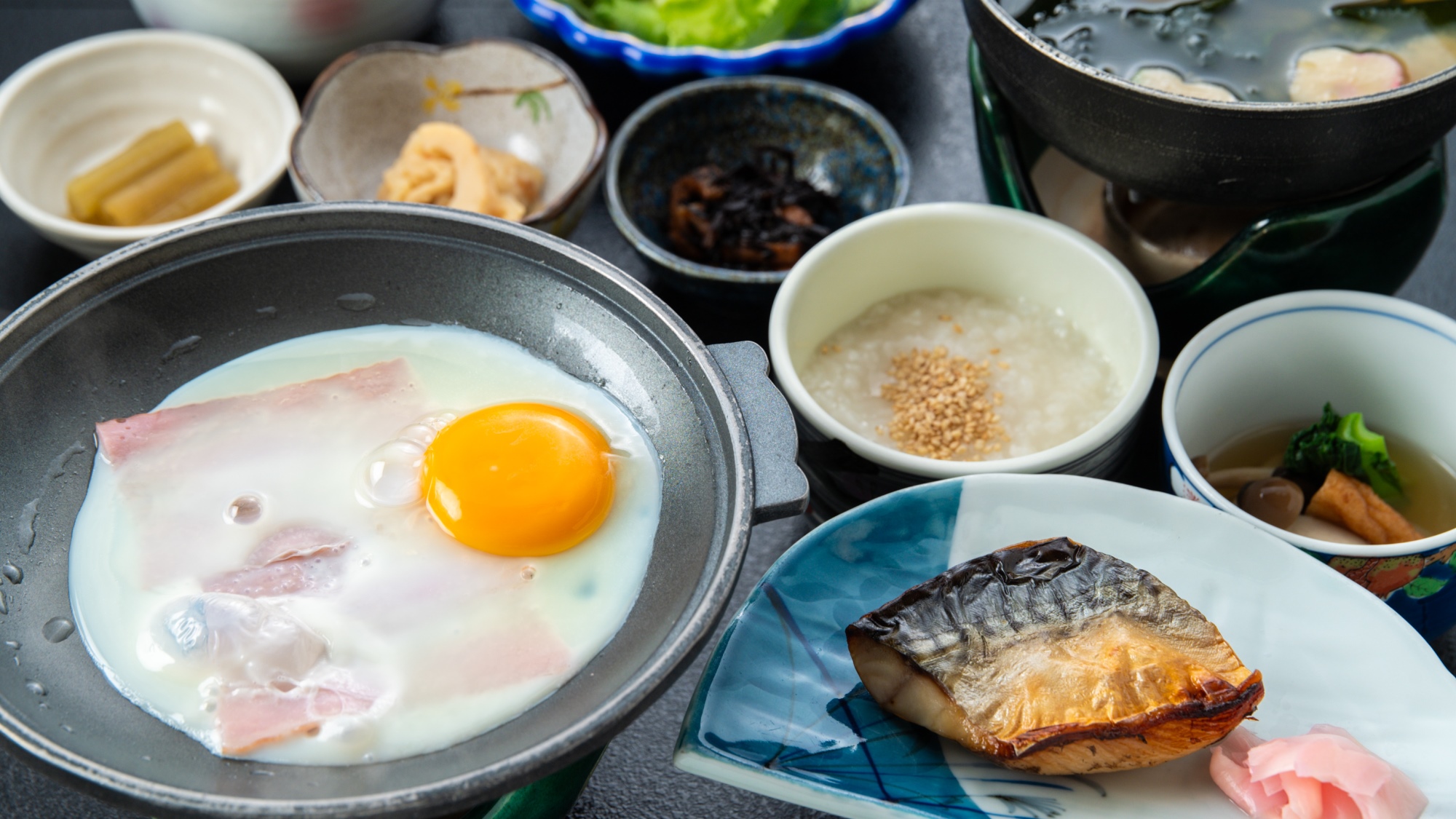 【お食事一例】料理長が一品一品心を込めて作っております