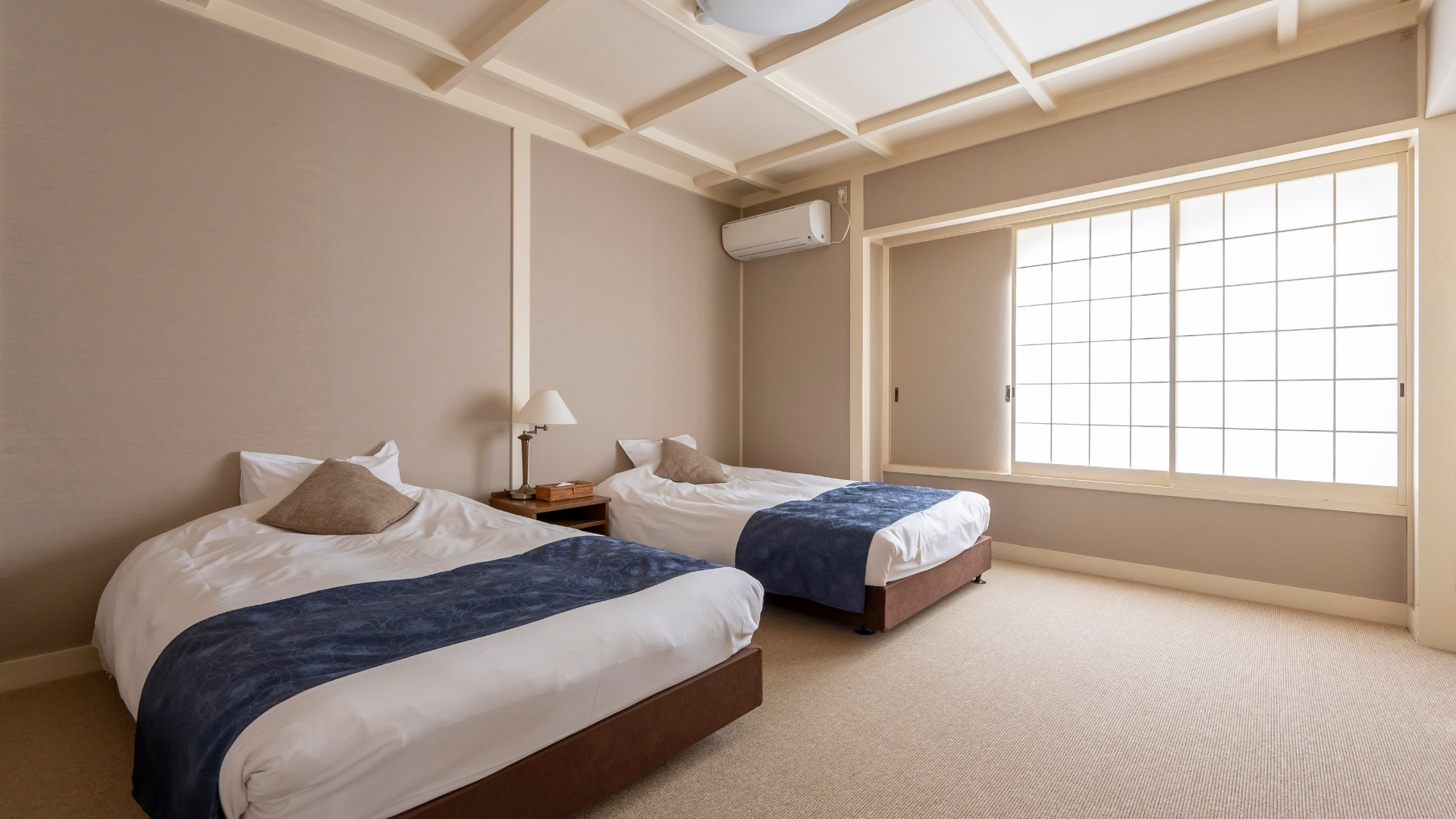 滞在型デラックスタイプ約80平米6名様用和洋室 ＜八丈島3号＞