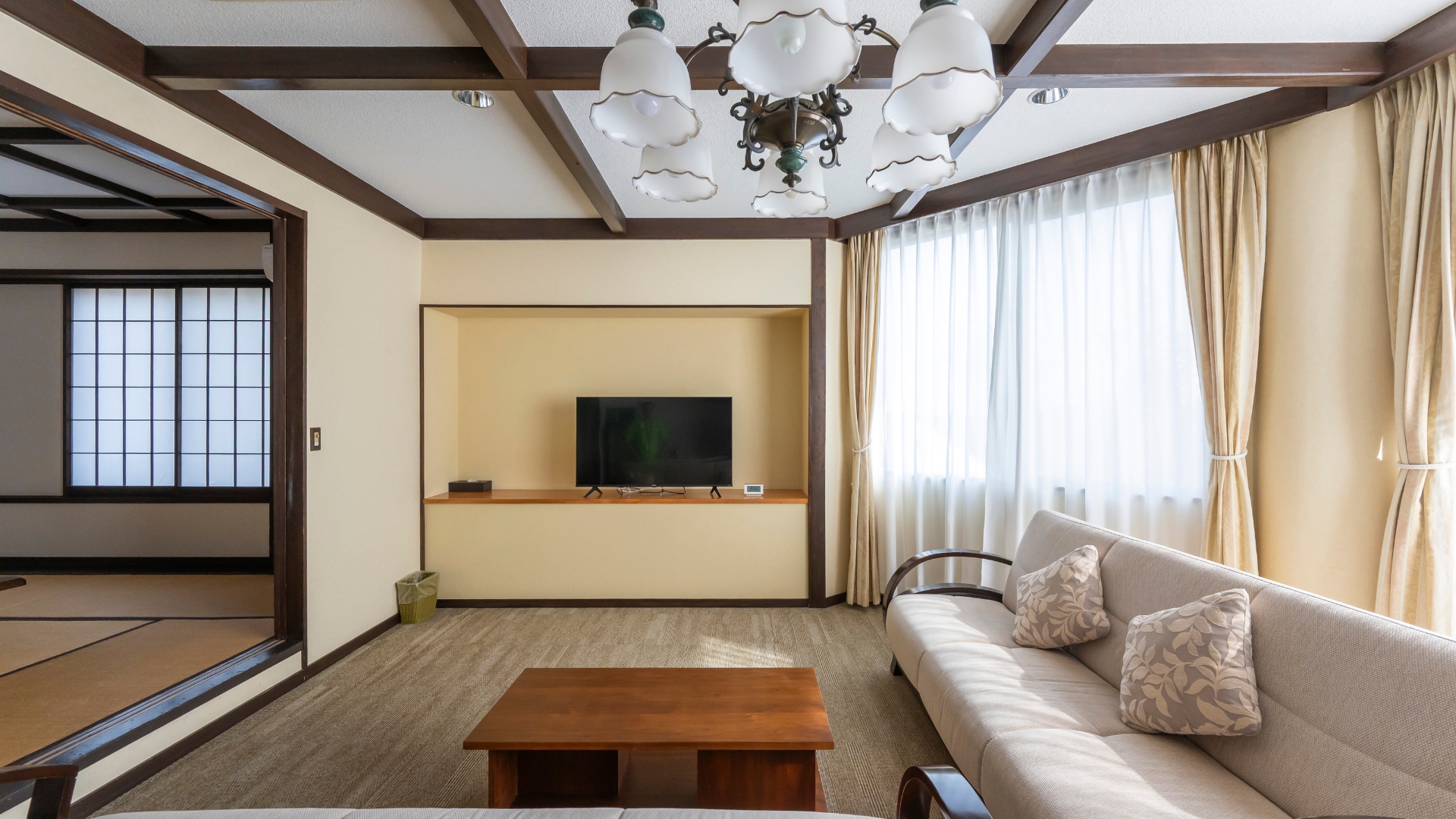 デラックス石風呂タイプ78平米6名用和室＜八丈島6〜10号＞