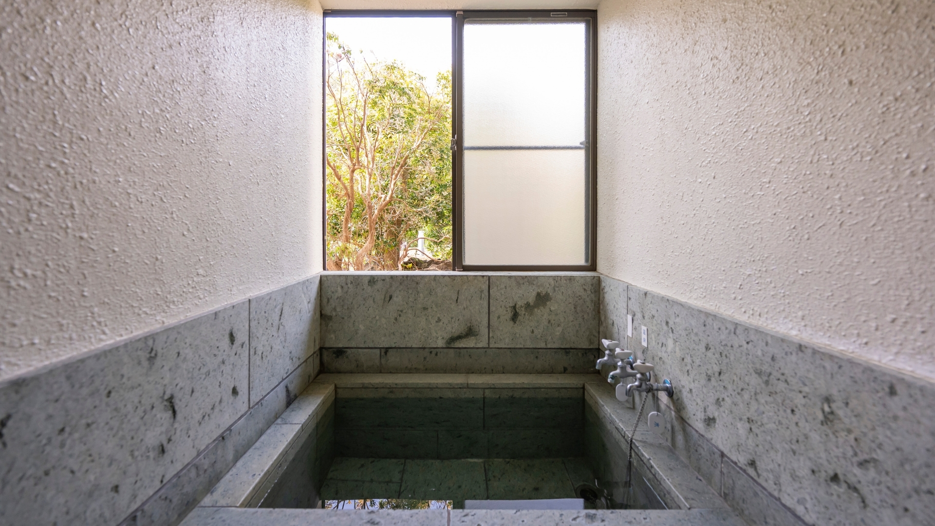 スタンダートタイプ44平米5名用和室 ＜三宅島1〜3号＞