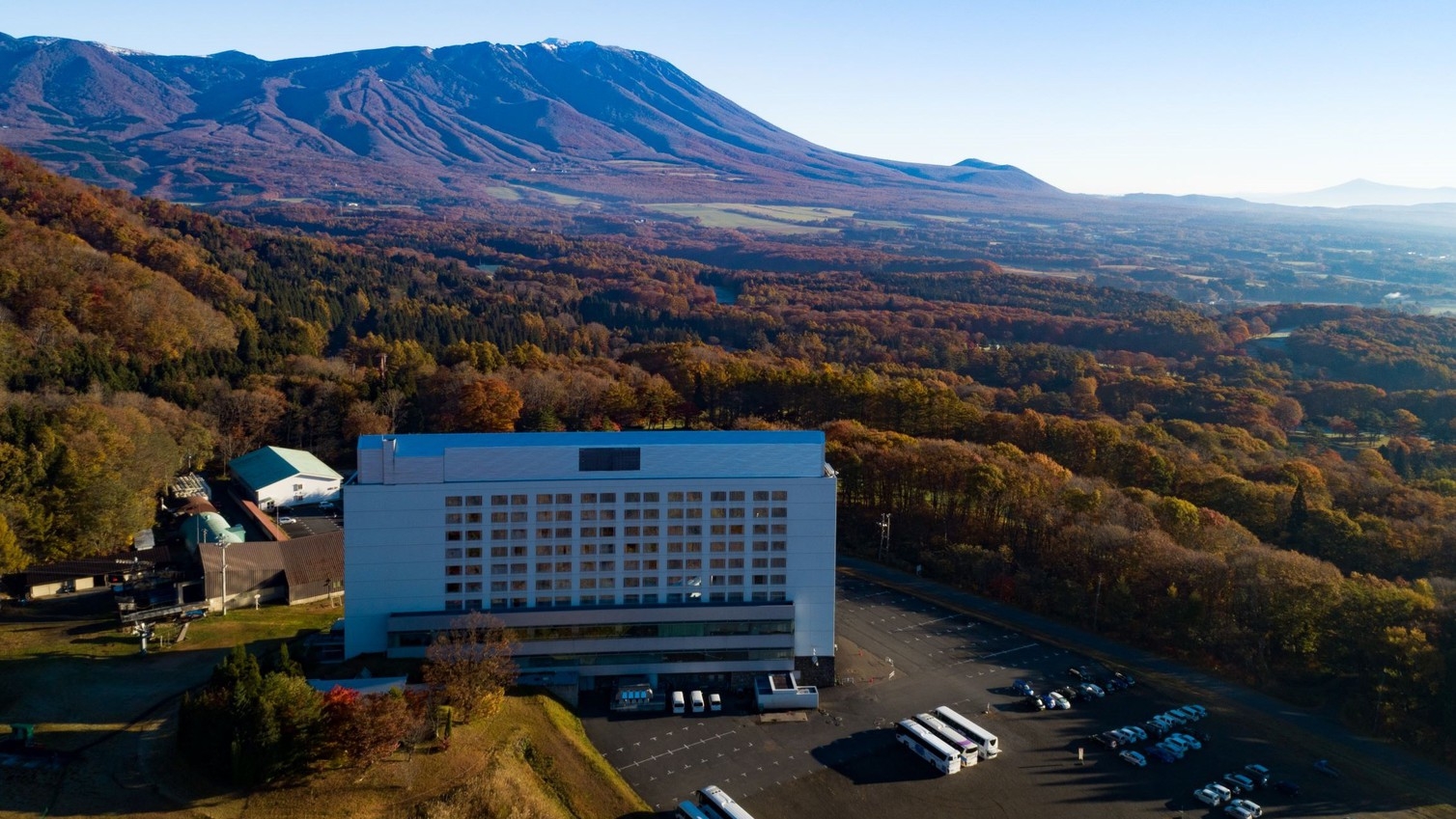 【忘年会におすすめ】岩手山側の客室を確約！ラウンジ飲み放題＋夕食60分飲み放題＋夕朝食付きプラン