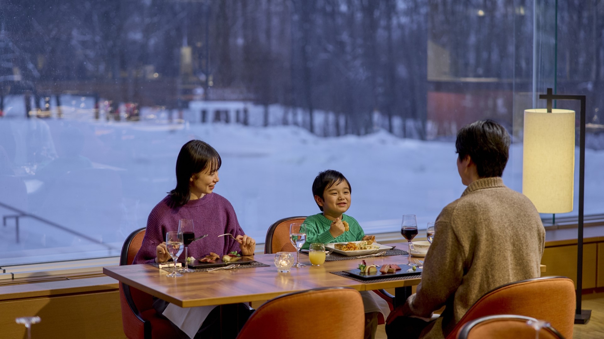 ちょっと贅沢なホテルステイ！ワンランクアップのこぶし銀河ディナー付きプラン〜夕朝食付き