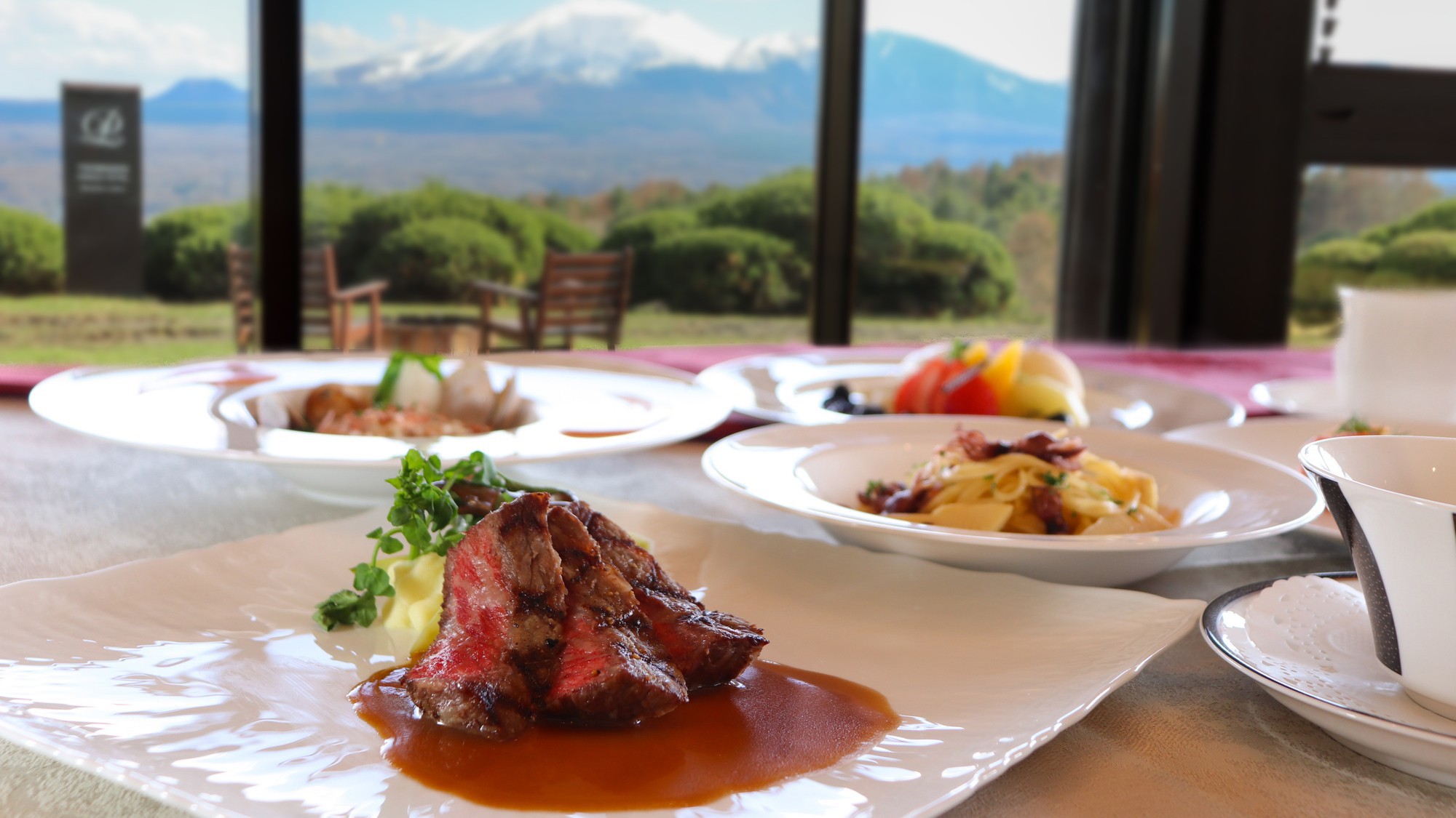 四季を味わう優雅なひとときを〜嬬恋ディナー〜　＜夕朝食付き＞