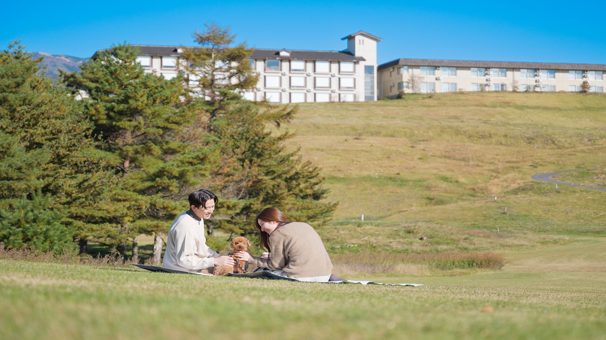 【ワンちゃんとピクニック】ここは『家族の思い出』のど真ん中
