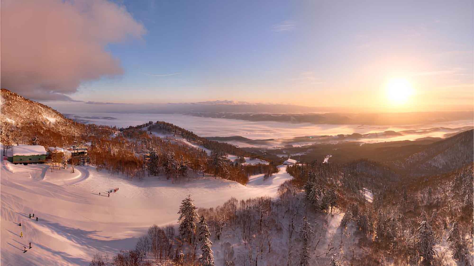 冬体験♪　食べて遊んではしゃぐ！エンジョイクーポン10枚付き〜朝食＆温泉付