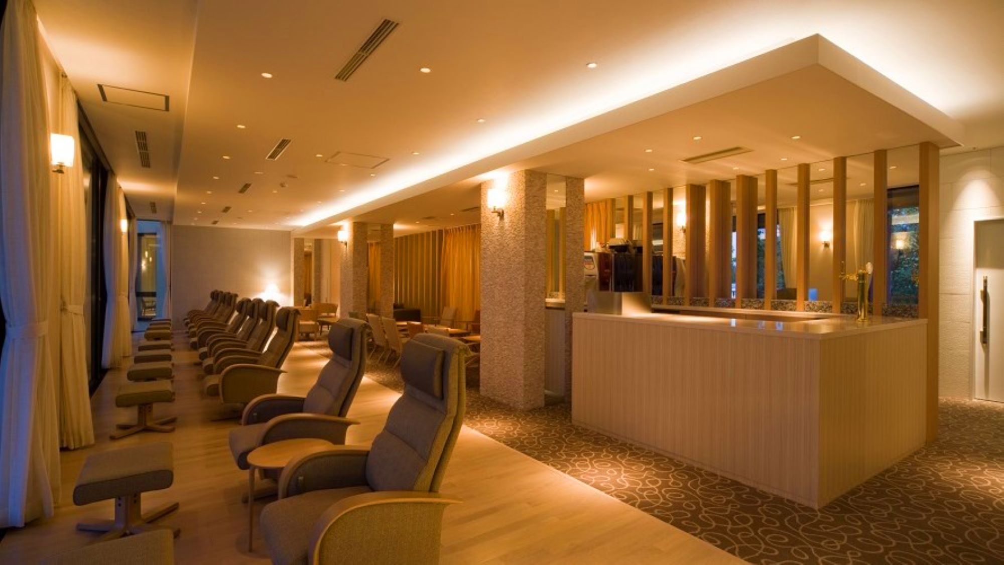 無料休憩所【温泉棟1F】　