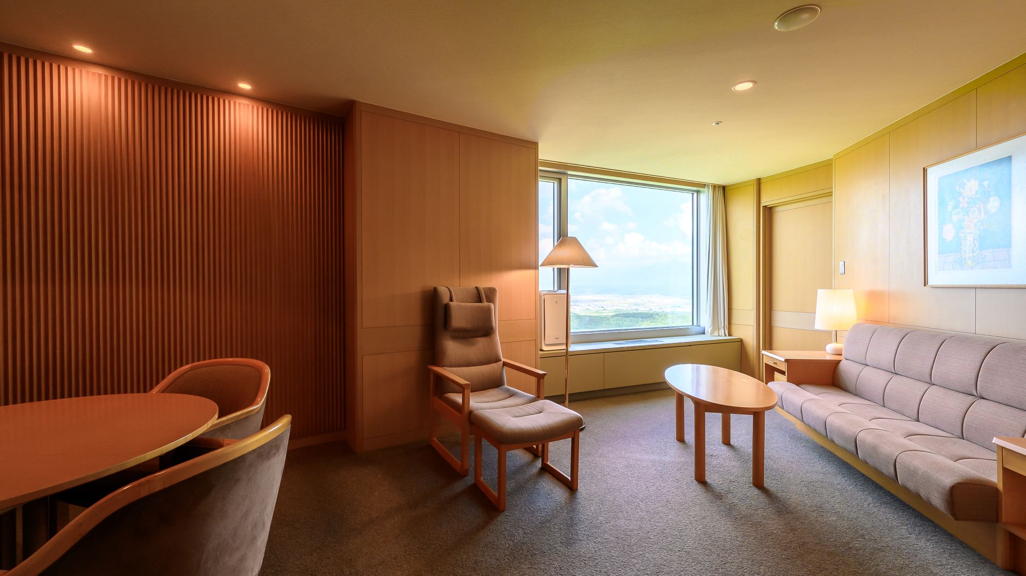 3F～11F　スイートルーム【リビングルーム】
