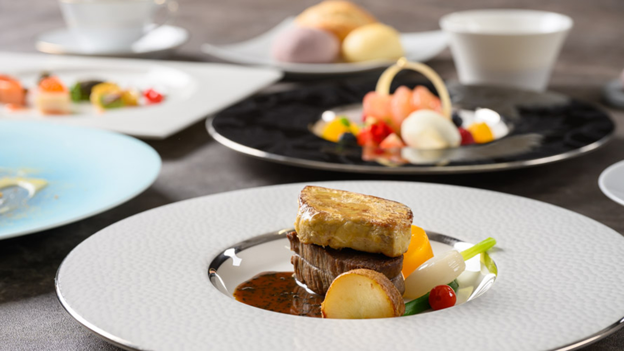 メインダイニングルーム