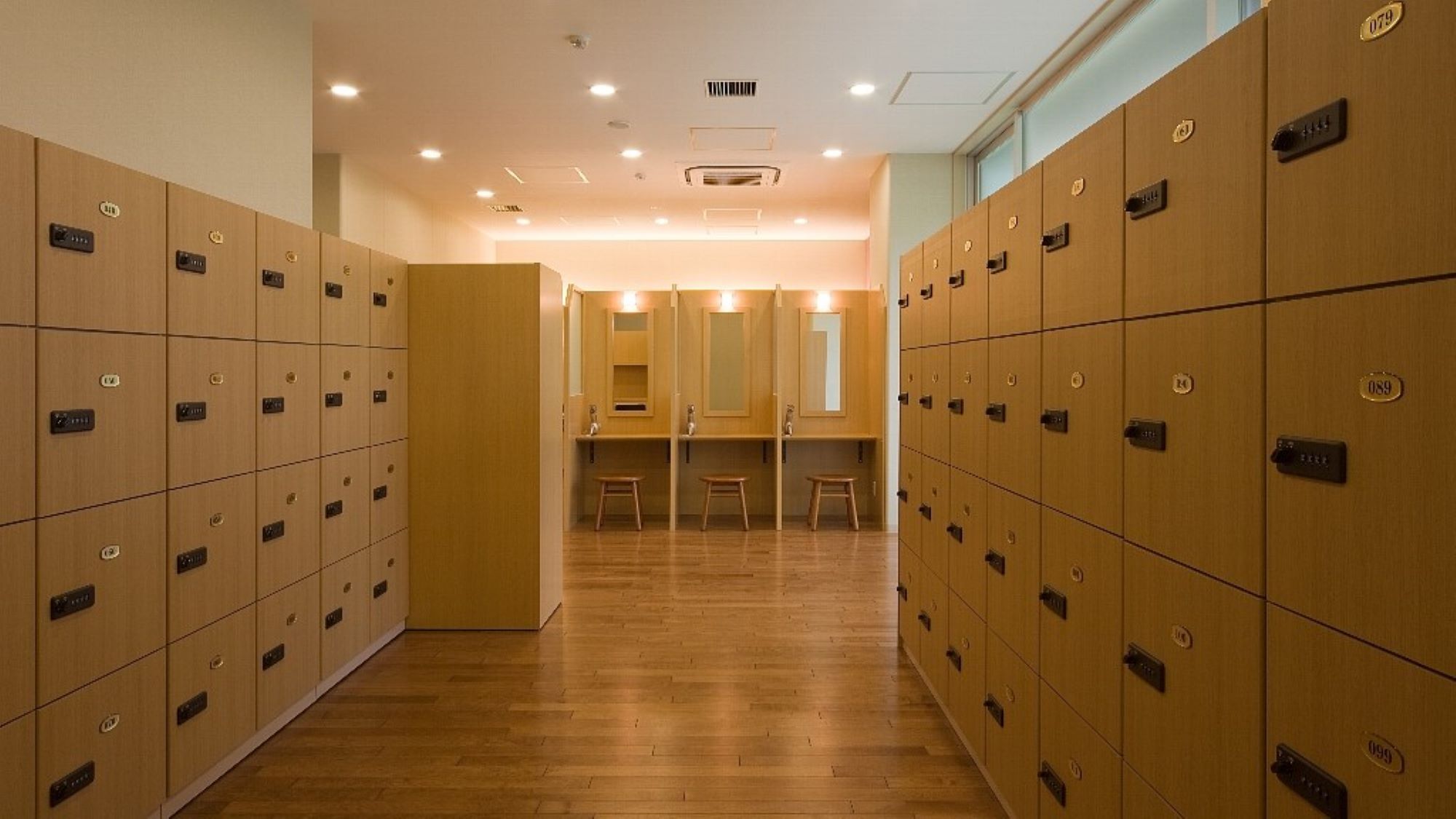 温泉ロッカールーム