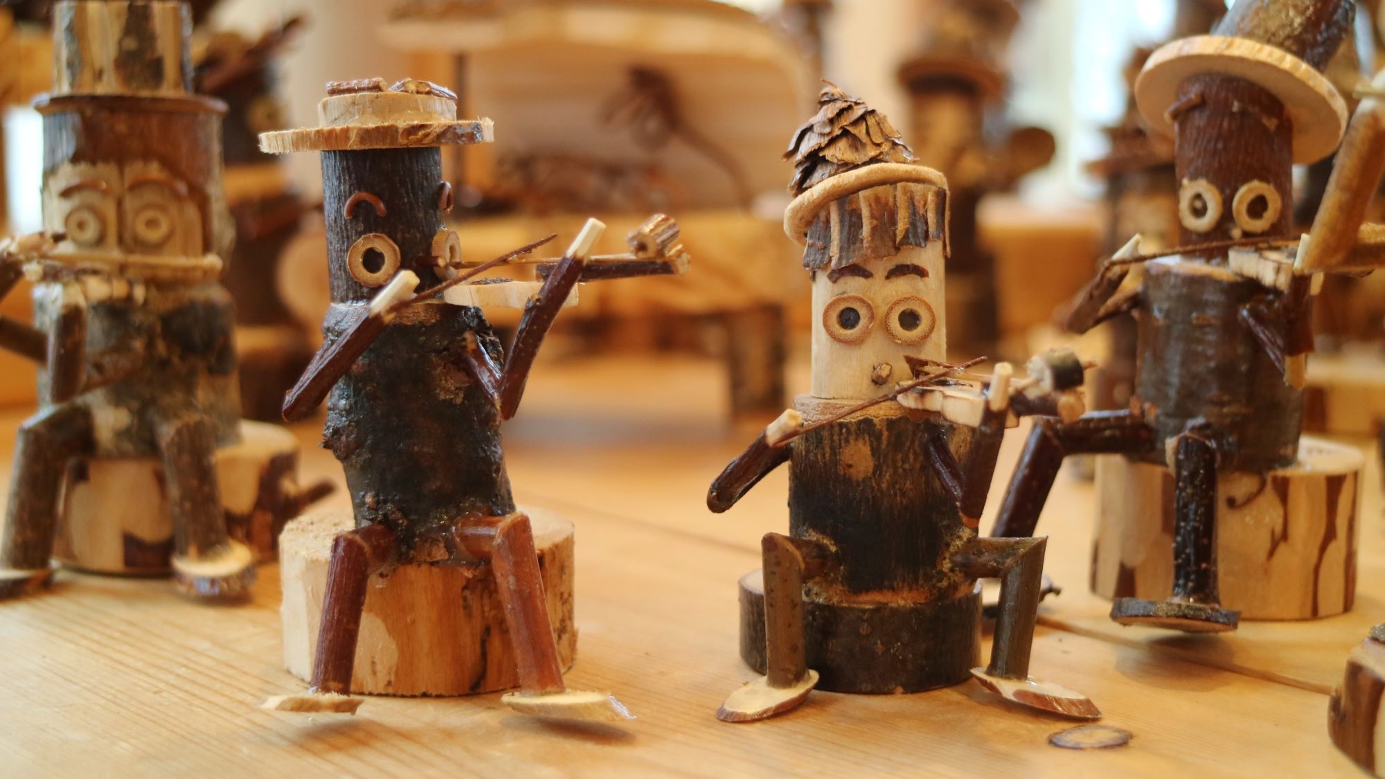 ｢富良野塾の店　森の楽団」