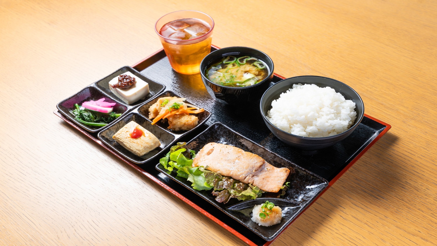 【グローバル専用】 【朝食付き】和・洋から選べる♪日替わりセットメニュー♪　天然温泉大浴殿完備