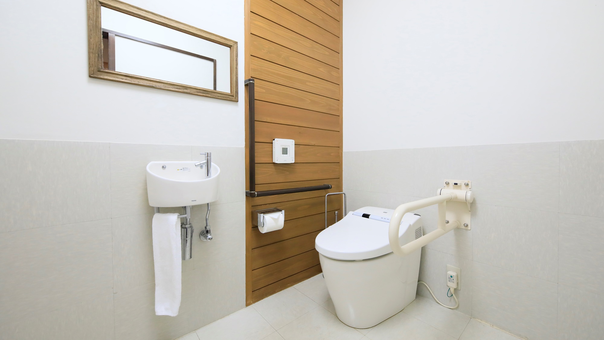 露天風呂付き客室(B-2)｜車椅子対応トイレ