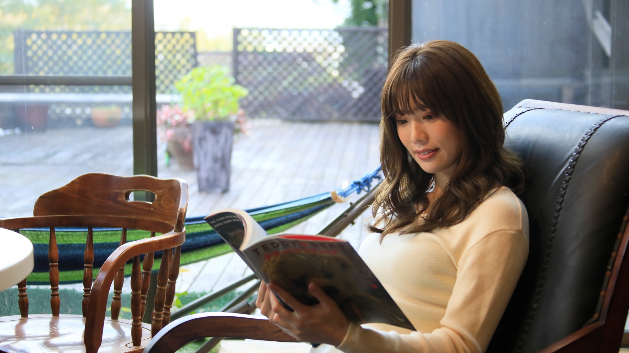 館内施設｜本を読んだり、旅の計画を立てたり・・