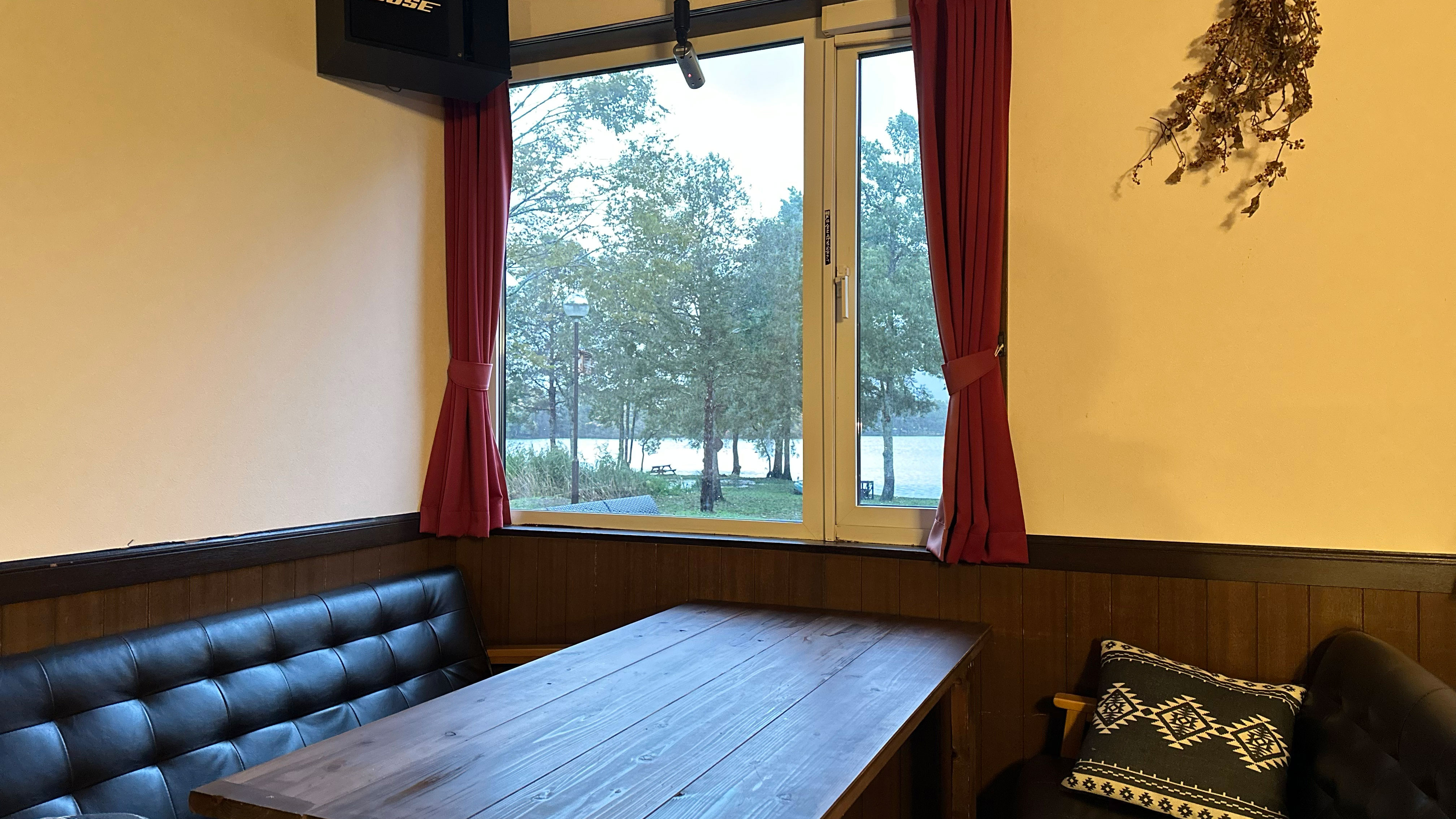 1st 1階ラウンジにて