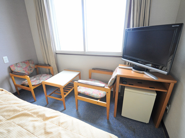 [Twin] Chair & table *The room photo is an example.
