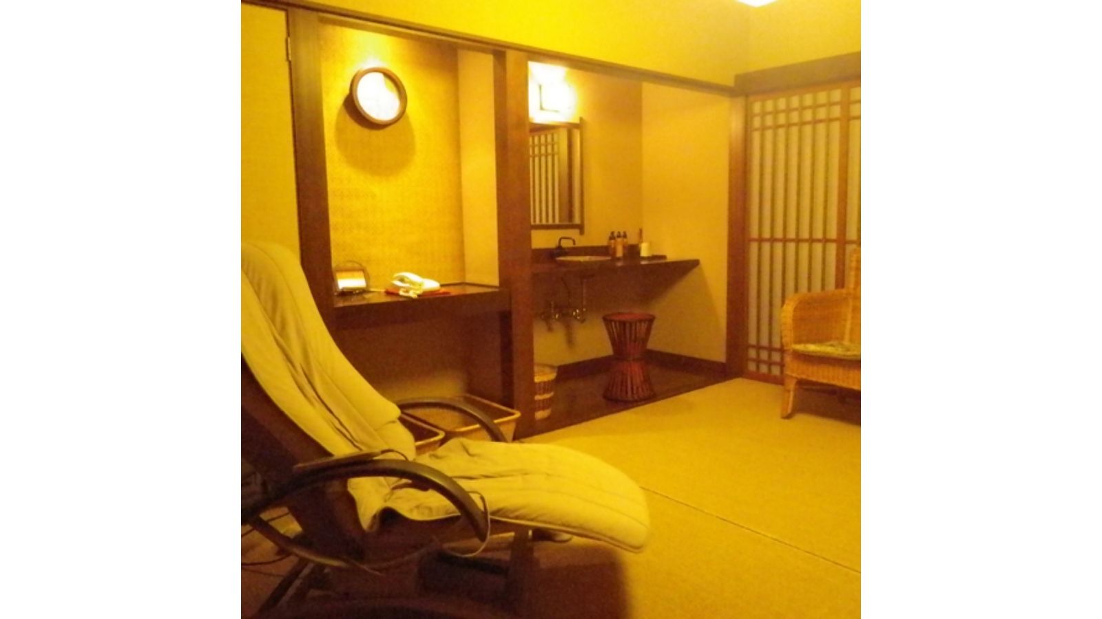 貸切風呂あかね内マッサージチェア