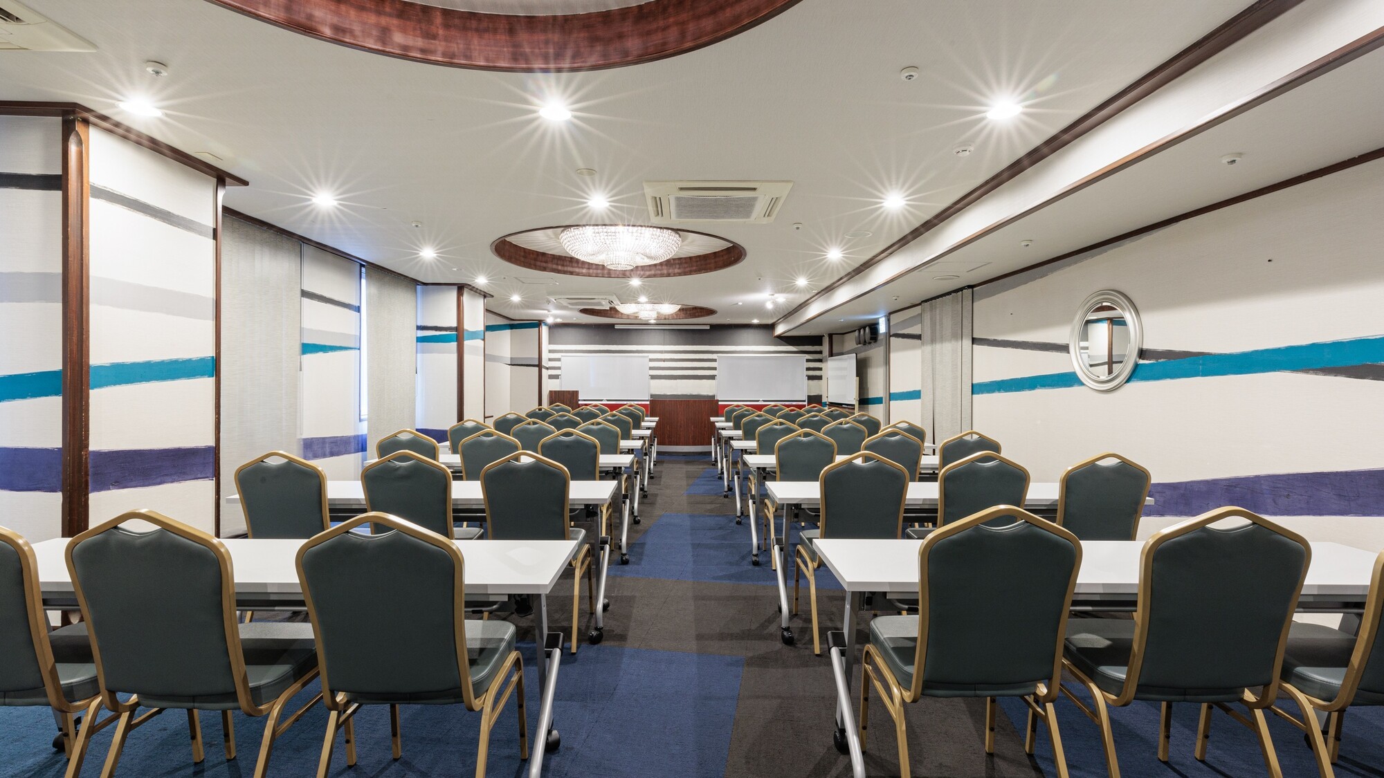 会議室（ユートピア）