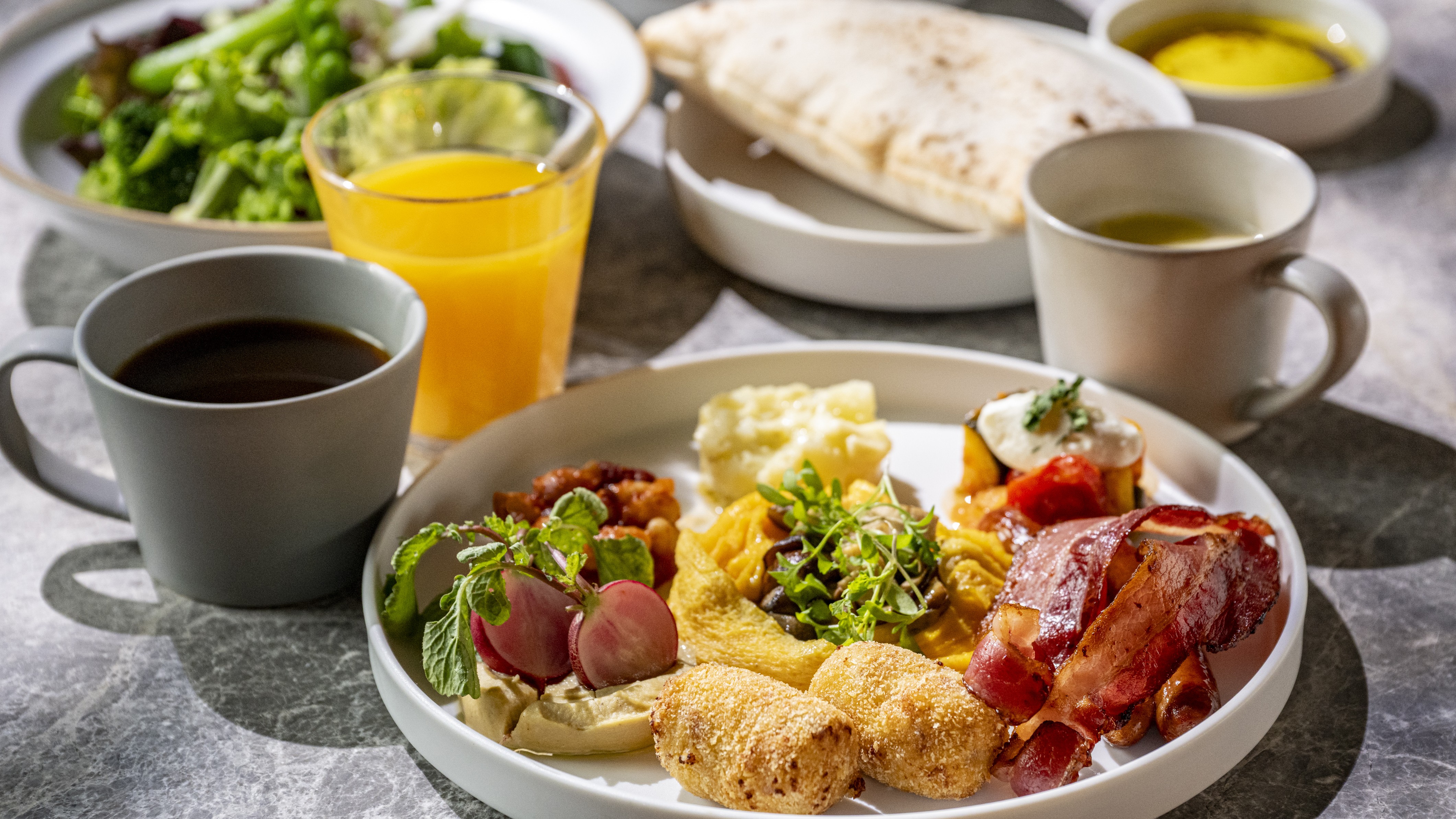 MORETHAN BREAKFAST PLATE