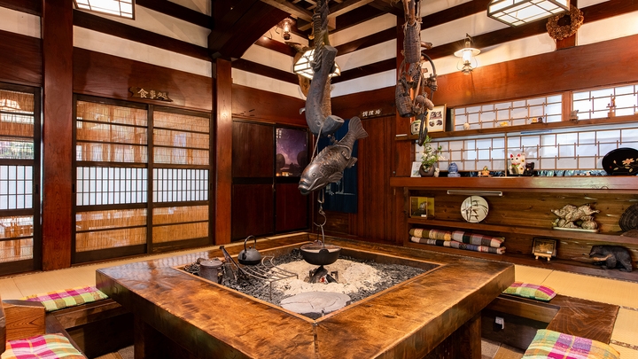 信州のりんごで育った霜降り和牛のすき焼きコース