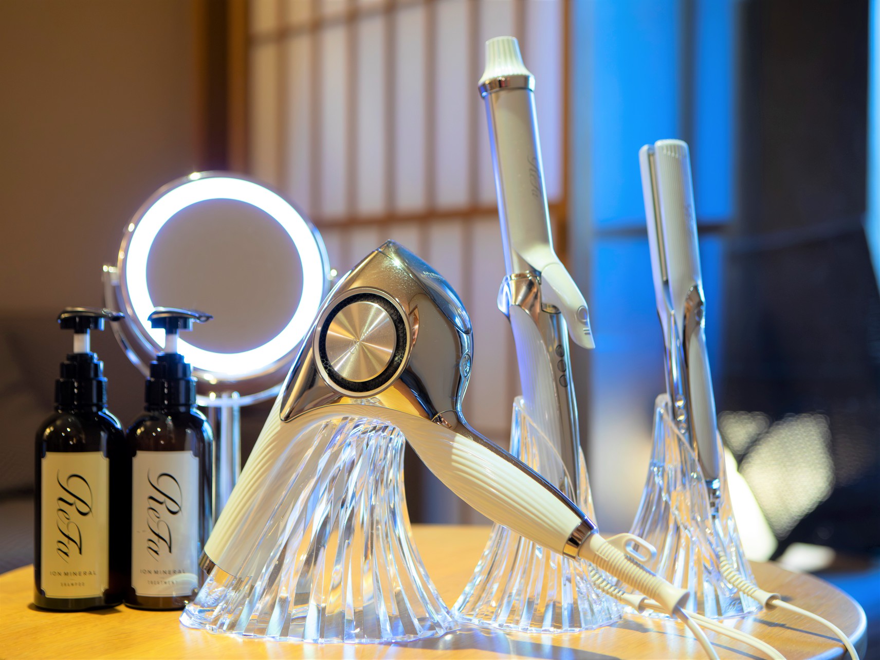 リファグッズ各種ご用意！（シャワーヘッド・ドライヤー・ヘアアイロン・シャンプー・コンディショナー）