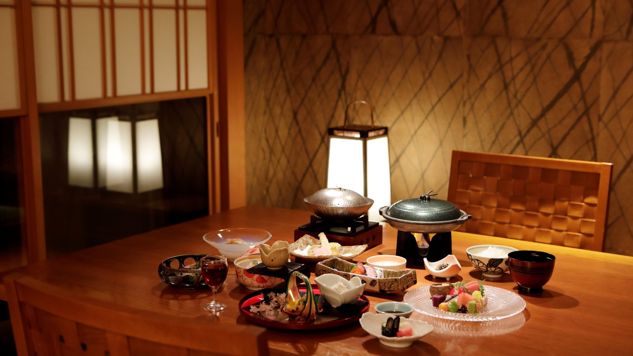 【夏季限定】箱根で過ごす夏！屋外プールと温泉で夏を大満喫！夕朝食個室食事処プラン