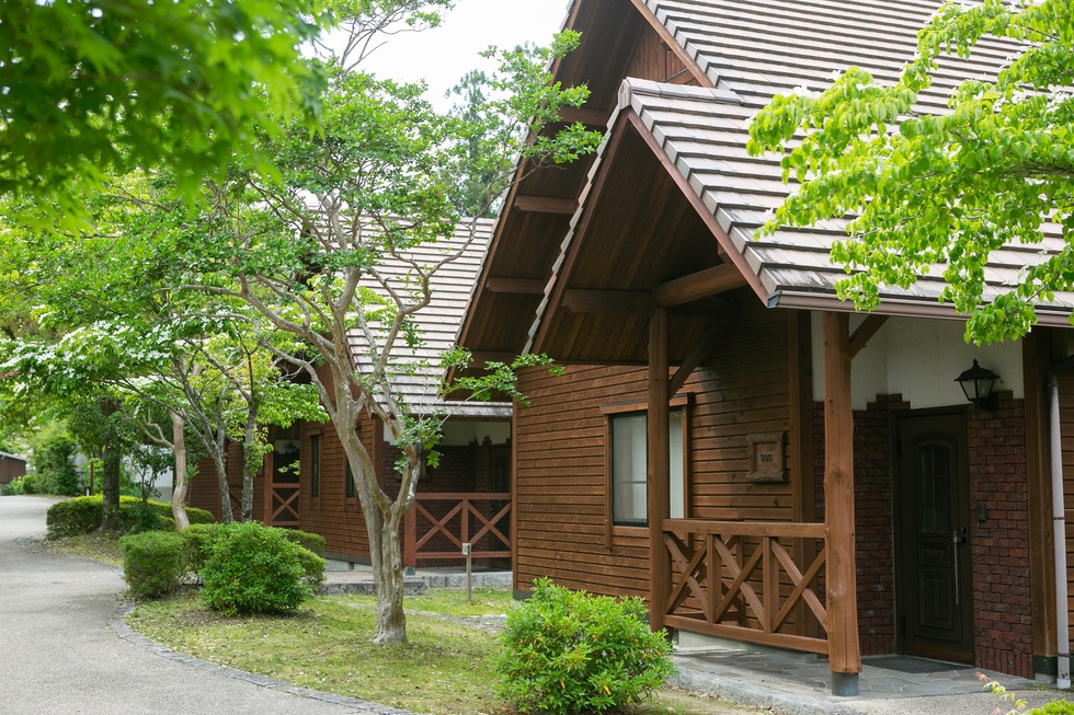 木のぬくもり感じるコテージ　寝室1部屋タイプ