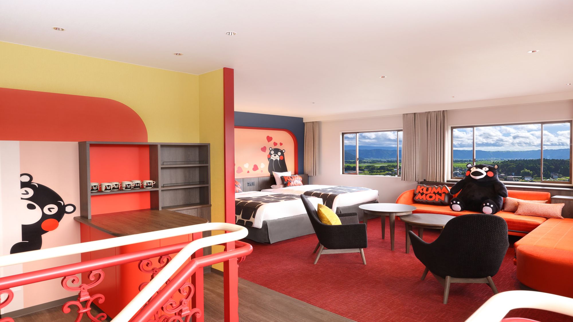 くまモンメゾネットの2階です。大人気のくまモンに思う存分触れてください。