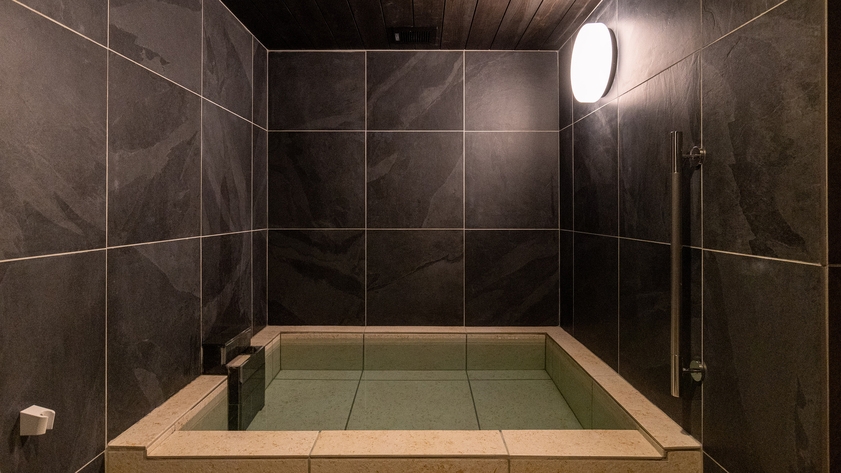 【ファミリープラン】最大7，000円OFF！おこもりプラン豪華4段重　≪貸切風呂含む3つの特典付≫　