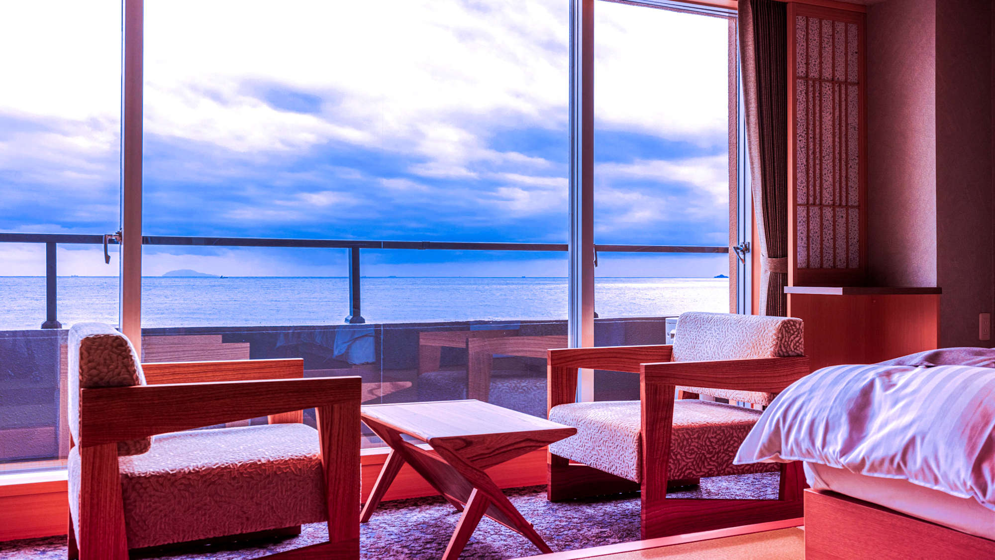 和モダン和洋室　『月波』