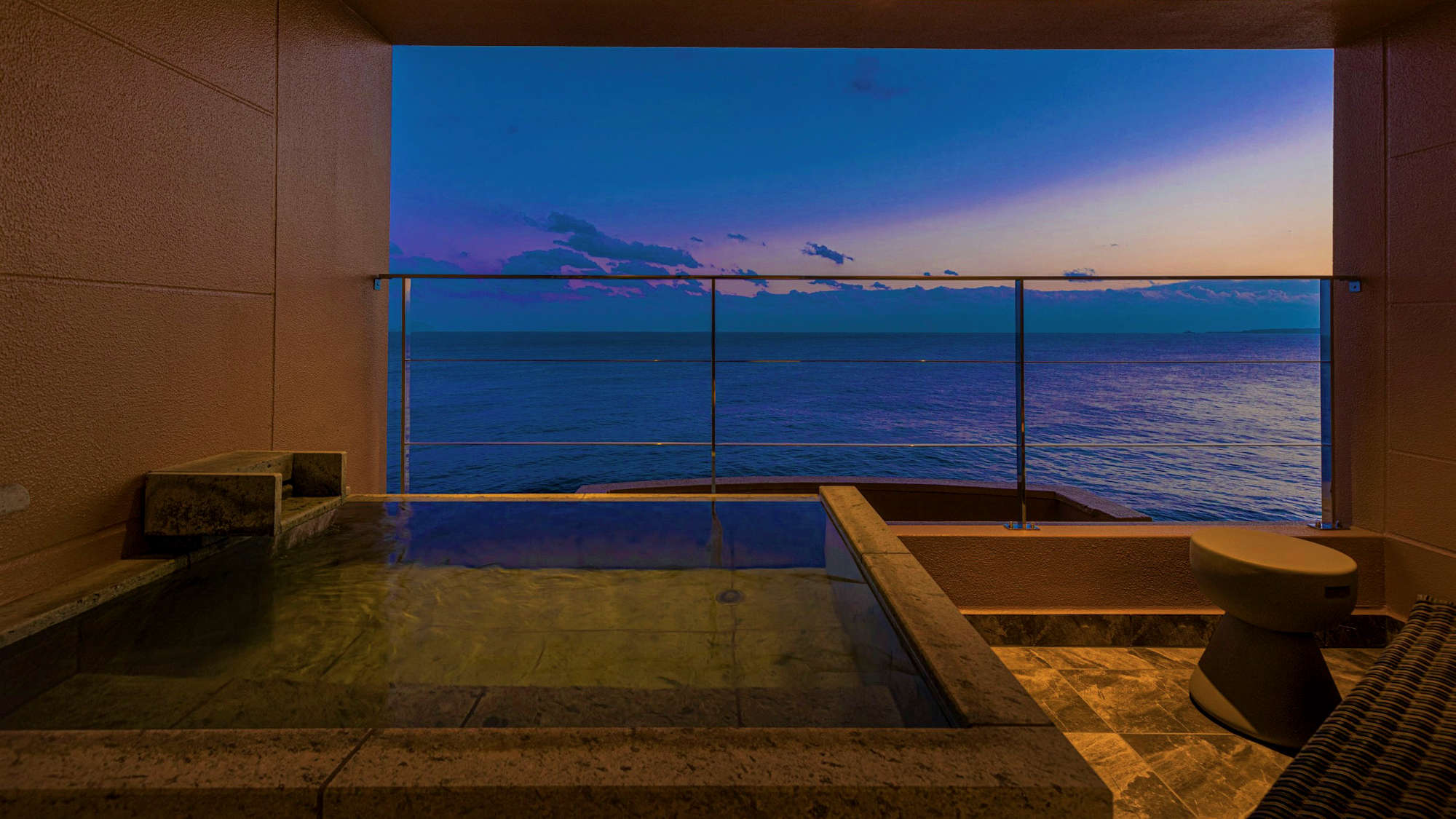 温泉掛流し露天風呂付コーナーツイン『凛』