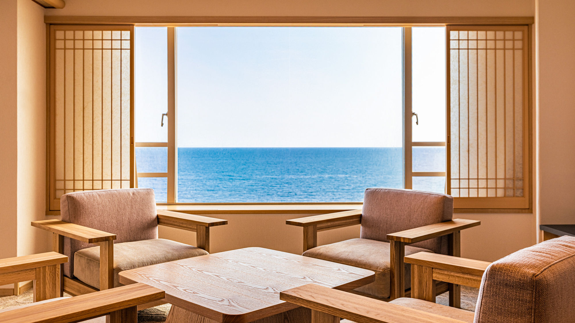 和モダン和洋室絶景スイート『雫』（77平米）【禁煙室】